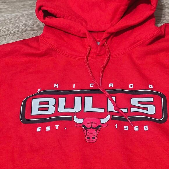 Chicago Bulls NBA Hoodie – Size 2XL - Picture 2 of 4